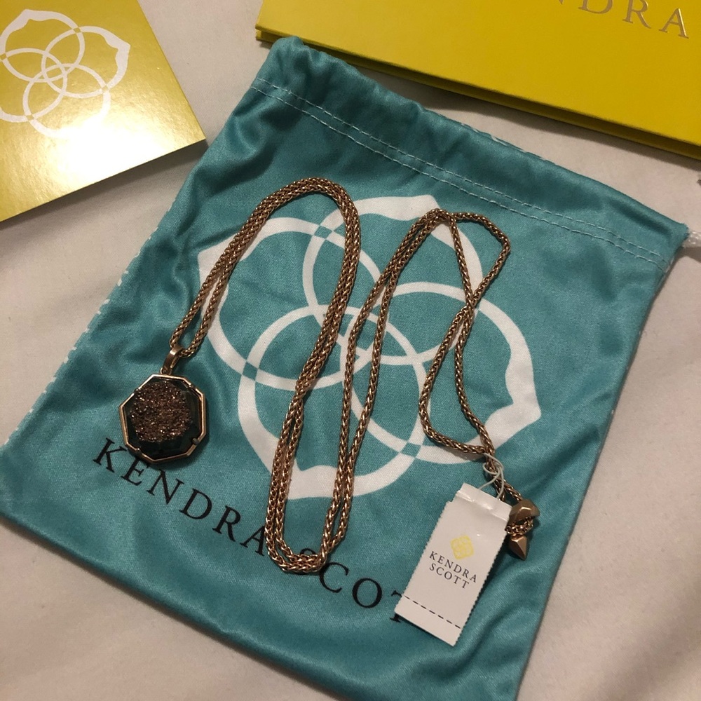 Kendra Scott Lizzie Necklace in Rose Gold Drusy